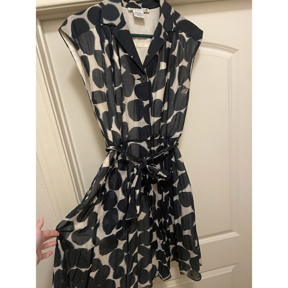 Maggy London Dresses & Skirts - Maggy London Women's Dress Size 6 Navy Blue Polka Dot Full Skirt